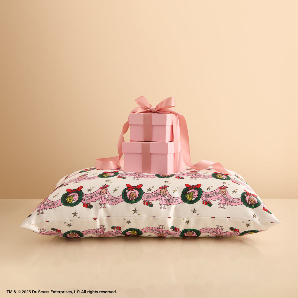 The Grinch x Kitsch Satin Pillowcase in Cindy Lou Who