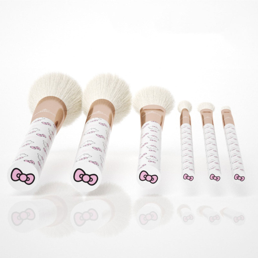 Hello Kitty® "Supercute Signature" 6-PC BRUSH SET